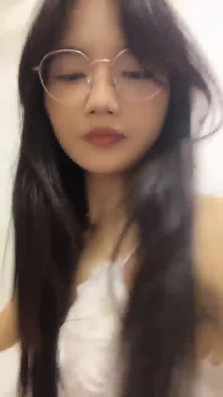国产吃瓜系列 困困兔带舍友下海直播 极品少女学生 萝莉全裸抠逼合集2