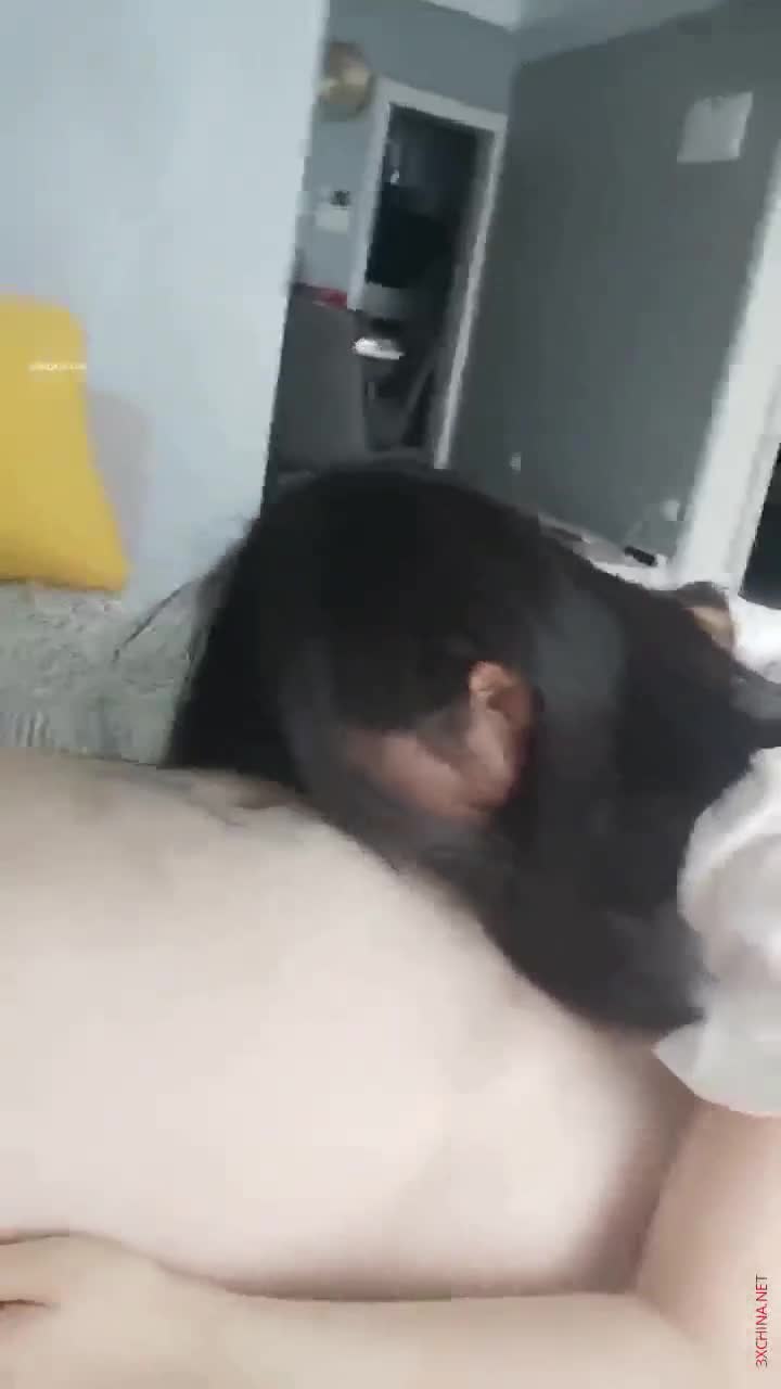 #眼镜婊 #口交 #吃鸡 #自拍