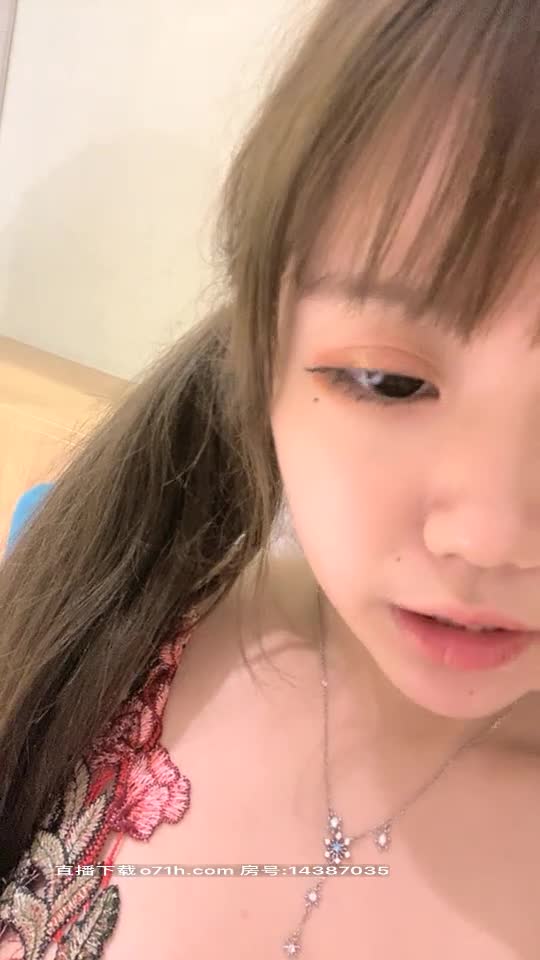 #橙橙小萝莉 #反差 #露出 #可爱 #颜值