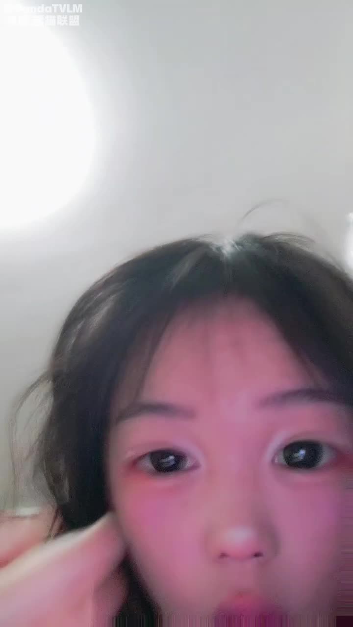 极品06年萝莉妹妹的稚嫩白虎 粗屌爆艹反差淫交 又淫又嫩 强劲输出顶宫抽射 肉棒都夹的疼