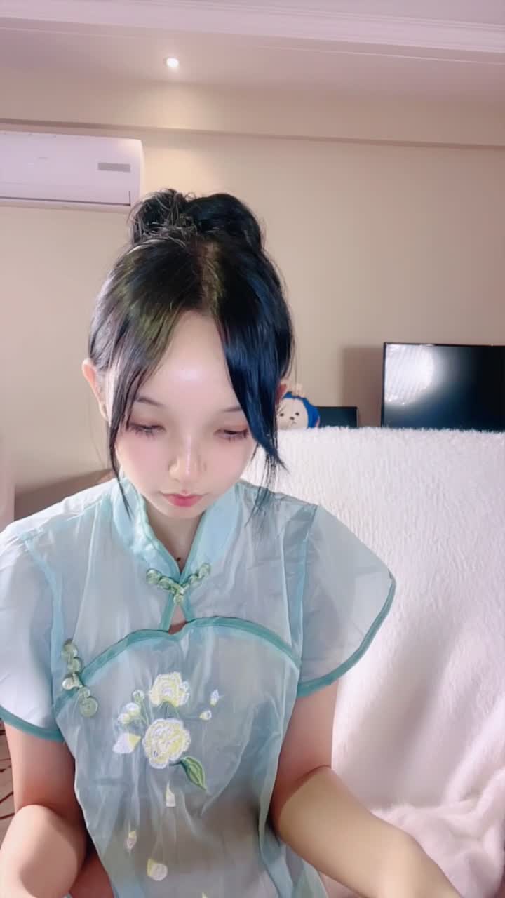 #鬼鬼啊 #跳蛋 #裸舞 #精选黄播 #可爱