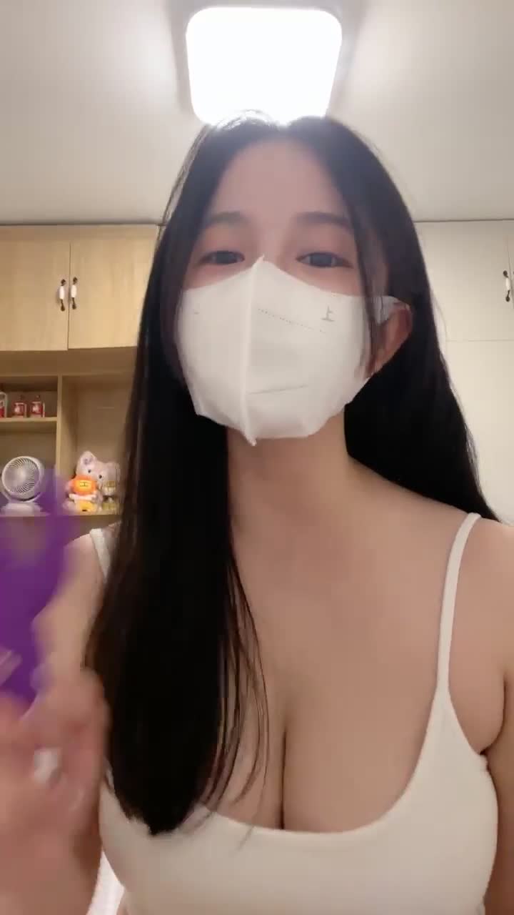 ️重磅G乳校花学妹️20小时【00后小姐姐】蹦舞甩奶自慰喷水