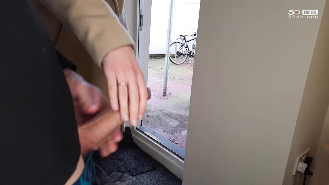 #街射 #实录 #欧美 #精选大吊撸着等美女来串门