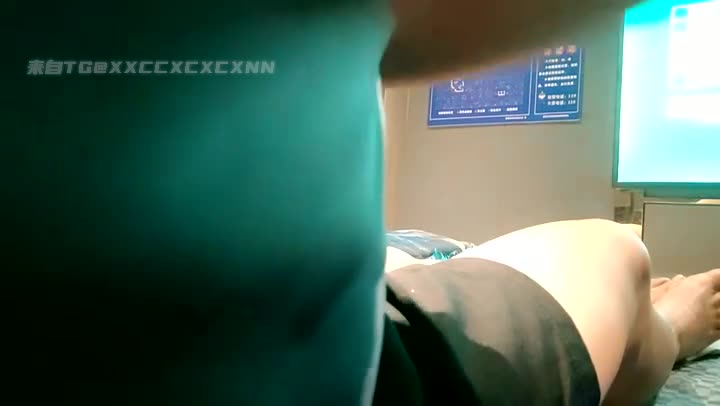 #探花 #会所 #无套 按摩店沟搭女技师_都说磨蹭_不小心就无套插入_有的女技师_还满美1
