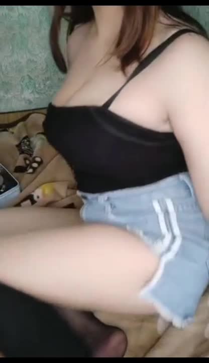 #自慰 #校园学生妹发育的真好，胸这是大啊
