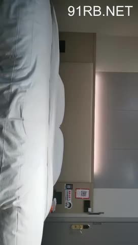 【采花的阿郎】24岁兼职小护士，短发清秀，肤白水多，超近距离特写骚穴，后入表情，精彩佳#探花 #探花直播 #探花传媒 ️关注防失联️更多好看视频尽在 @LXSMD