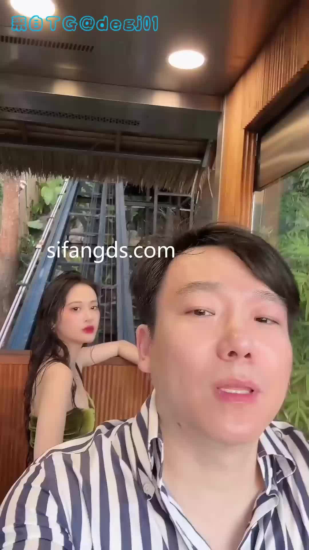 #推特 #人体艺术 #清纯 #甜美 15万粉丝非常红的人体艺术模特拍摄花絮，因为视频不多节选一般的给懂艺术的人欣赏！查看更多