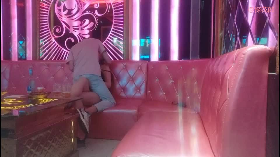 #探花 #精选① 歌厅探花 KTV沙发上爆操陪酒小姐姐