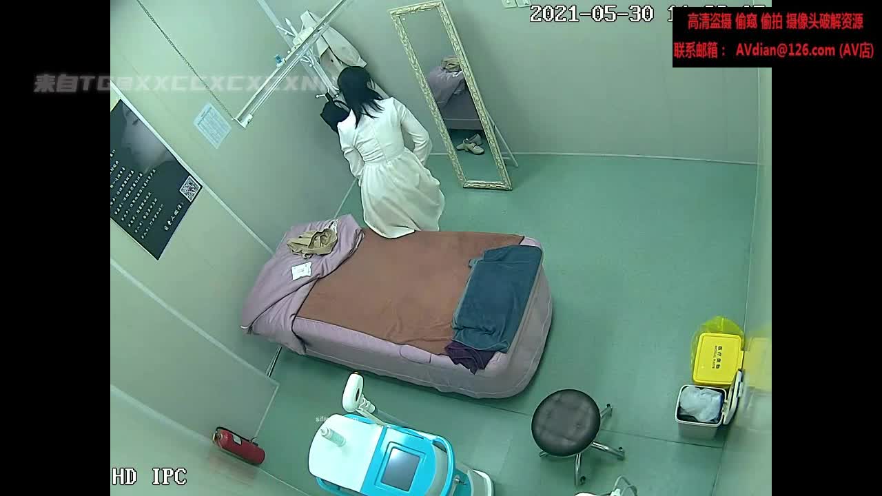 #流出 #少妇#美女 #白虎 美容院激光下体脱毛全过程，全是美女去做白虎3