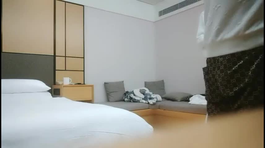 91探花 180CM极品女神，坐在身上拨弄奶头，超近距离特写深喉，让妹子自摸扛腿抽插猛操【主要信息】#探花 #偷拍 #女神#探花 #探花直播 #母女️关注防失联️更多好看视频尽在 @LXSMD凸凸黄站分佣打赏 @LXGSL
