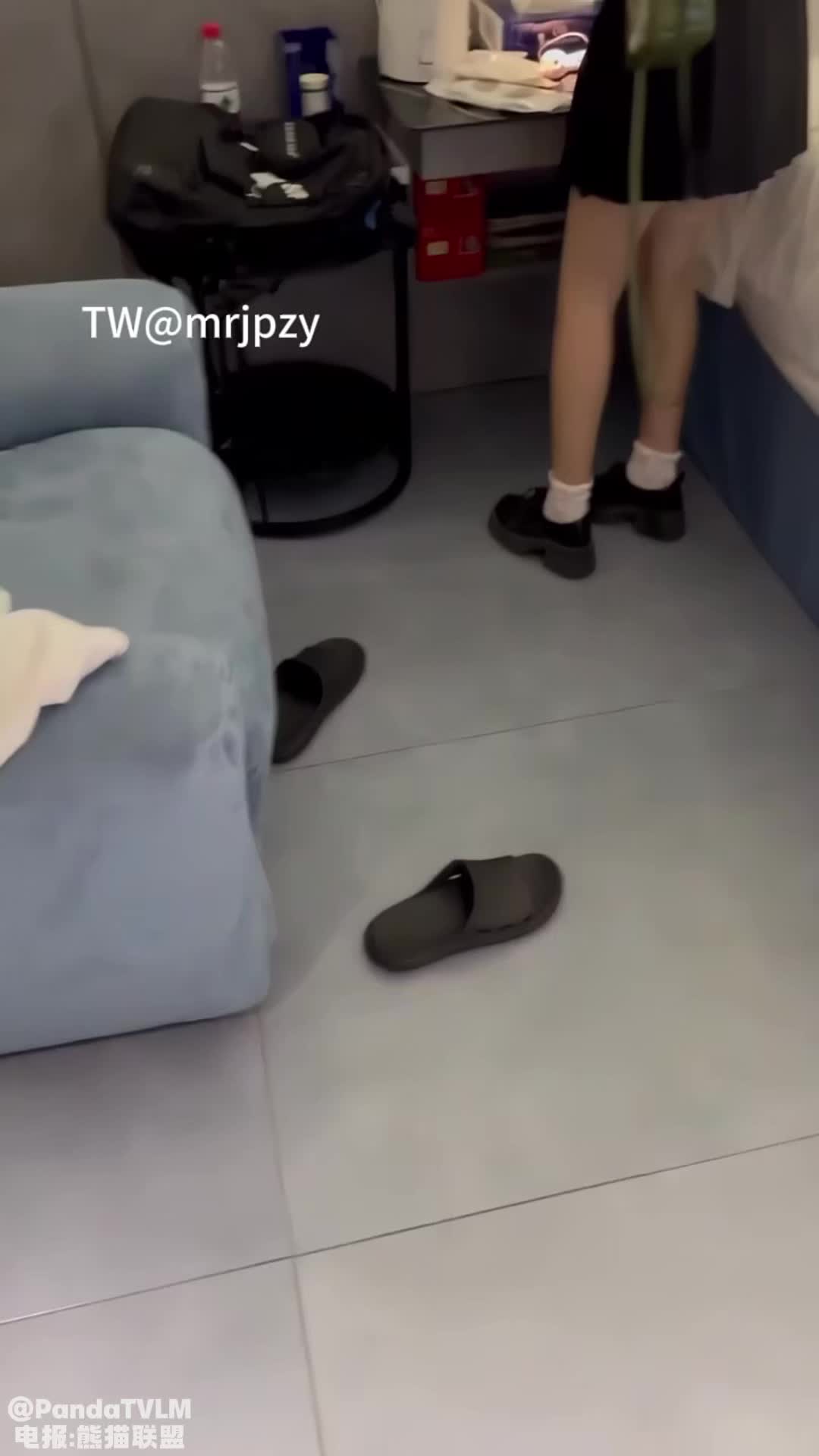放暑假的极品JK学妹 特意给我说她新买了衣服 原来是欠操的JK水手服, 小学妹穿JK服总是那么诱人! 被操叫的太烧了#JK #学妹