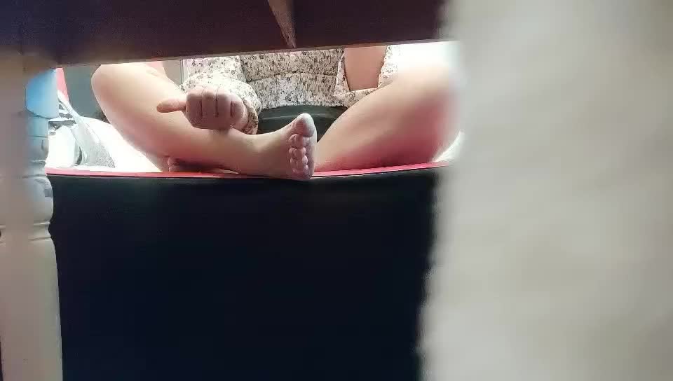 【全网寻花】，网恋奔现，情趣酒店电动床，32岁良家少妇偷情，吃饭调情聊天打炮，野鸳鸯玩得刺激 #偷拍 #良家 #少妇 #偷情