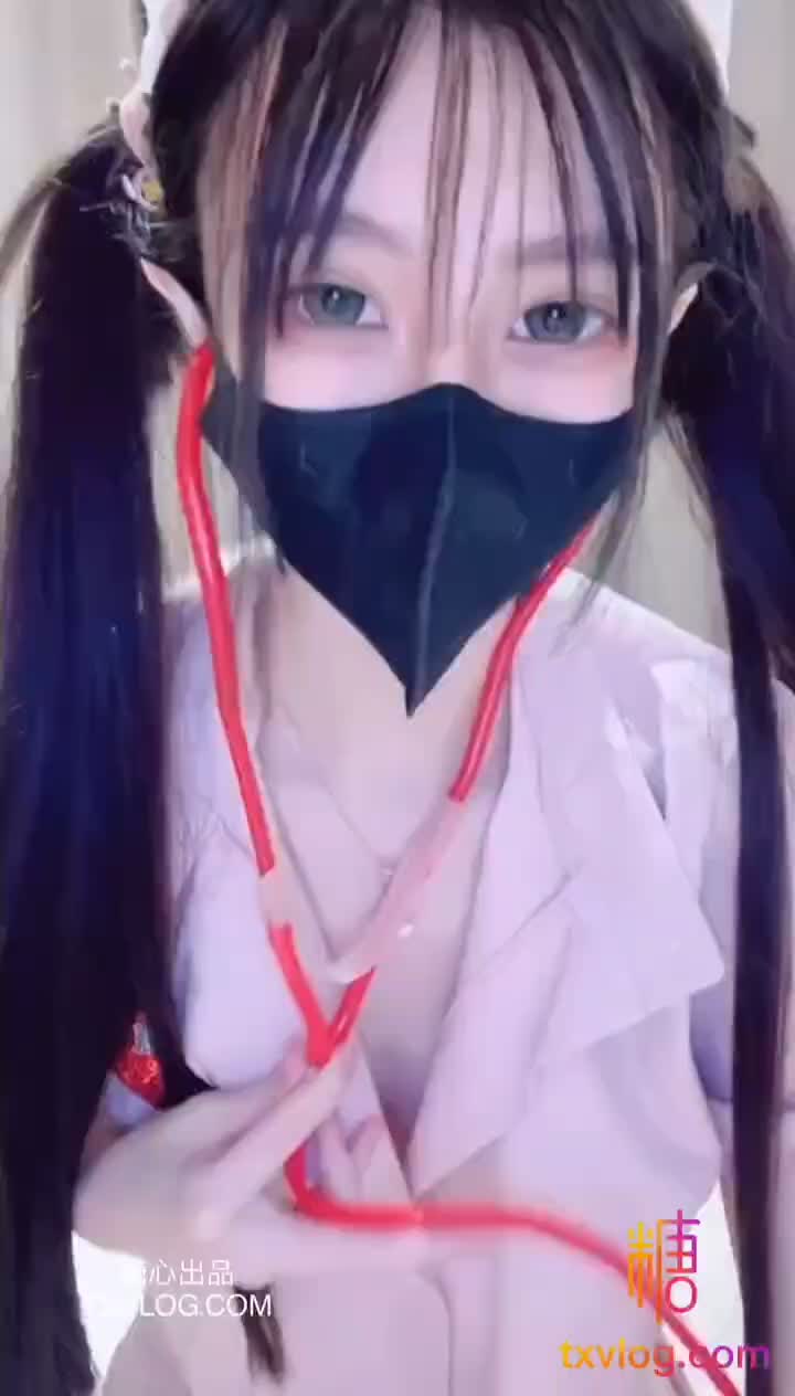 #福利姬 没人帮她疏通下水道 这小母狗就自己给玩上了