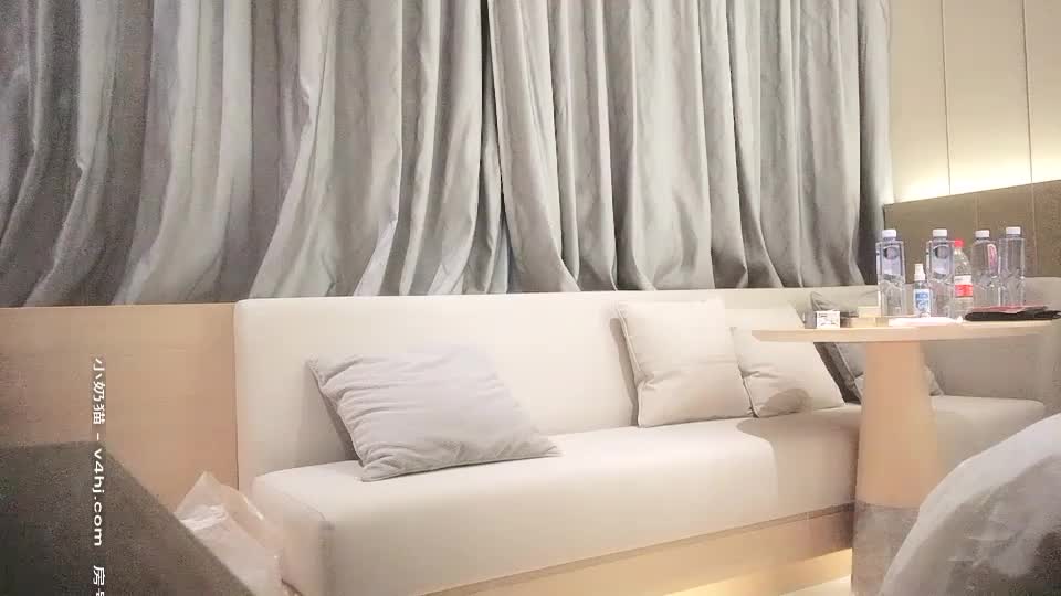 查看更多VIP内容： @zhuboVIP_bot