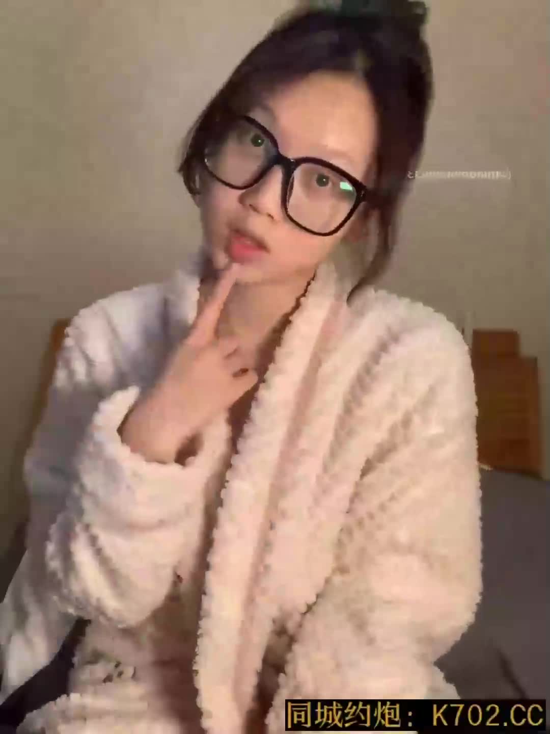 Cassie 123W 反差眼镜妹巨乳大美女外网直播跳蛋自慰 人美还有一对巨乳很不错 17 #眼镜婊 #反差 #自慰 #反差婊