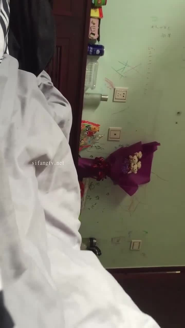 真实云盘高质露脸泄密！东北极品反差母狗【王露】性爱真实自拍，口活秒杀会所头牌，女上位全速扭动，太骚了 8
