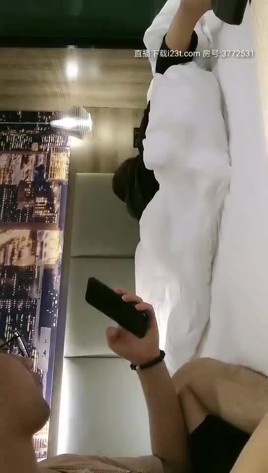 2020 9 3，泡良大佬今日短发人妻【白嫖教学啊提斯】夜夜做新郎，玩弄别人的老婆太刺激，连干两炮小少妇好满足