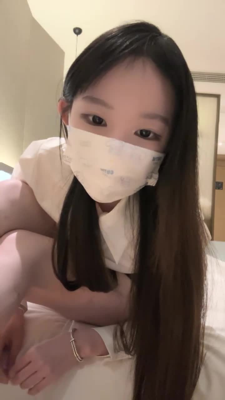 170CM高挑的身材的 18岁清纯学妹 刚下海就被操 超嫩妹清纯萝莉 关键词: #18岁清纯学妹 标签: #黄播 #国产 #口交 #自慰某论坛流出的 顺序应该就是这样的️  更多JK萝莉资源已更新vip群        JK 就是艺术免费内部群      本王要看看会员是啥样
