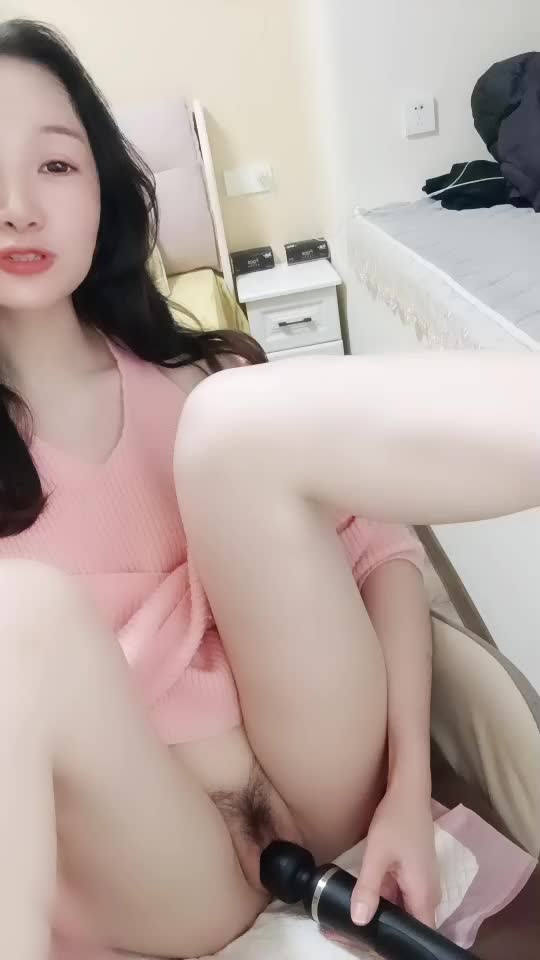 清纯小粉嫩 #悠悠悠 宝 #主播 #直播 黑牛震小穴~爽啦 内群更新