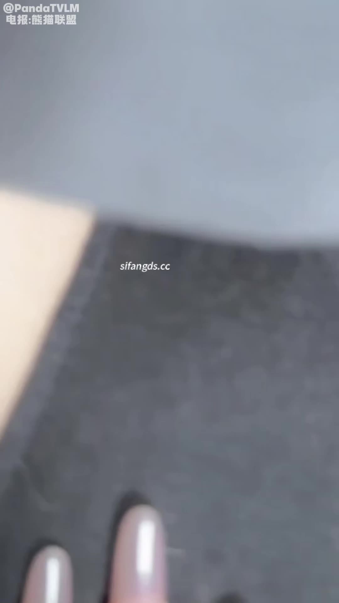 ️足控福利抖音极品萝莉 不要凶小乖 小嫩脚定制红绿灯玩脚 道具模拟足交 秀足 合集6