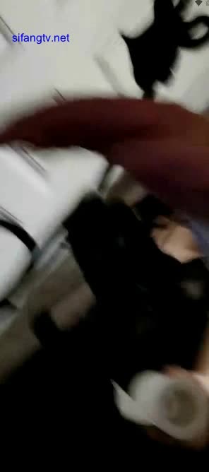 #天晴的调教 #调教 #萝莉 她的这个有几年了这回系统的重新发一遍一共52个视频已发大神群，进群联系我哦！进群想看谁的合集私聊我，我在另外找出来发！ 查看置顶信息进群看全集哦！