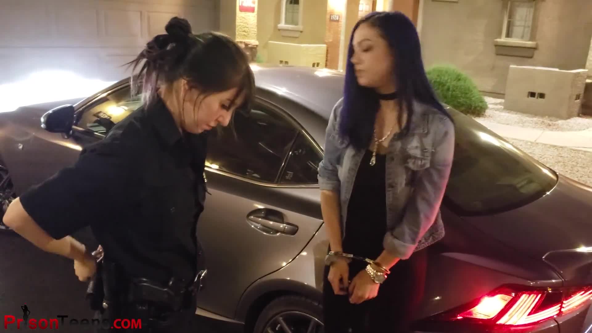 #年轻女犯 #调教 群友想看的系列！又是一个经典调教系列一共65个视频后面再有我继续找剩余视频已发大神群，进群联系我哦！进群想看谁的合集私聊我，我在另外找出来发！查看置顶信息进群看全集哦！