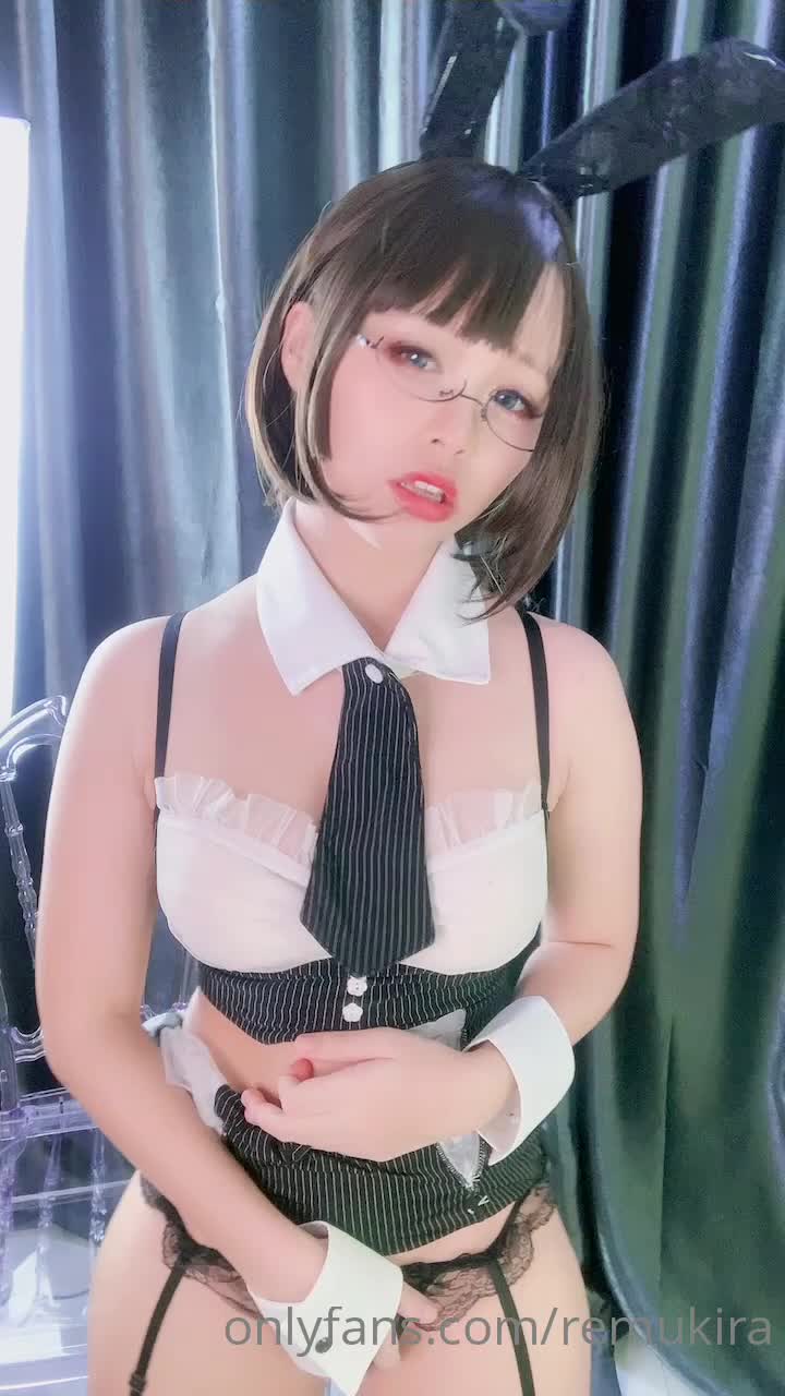 #remukira #反差 #COS 再来个合集刚发现下好了忘了发一共92V，剩余部分整理好后发大神群欢迎查看置顶信息！！查看置顶信息进群看全集哦！