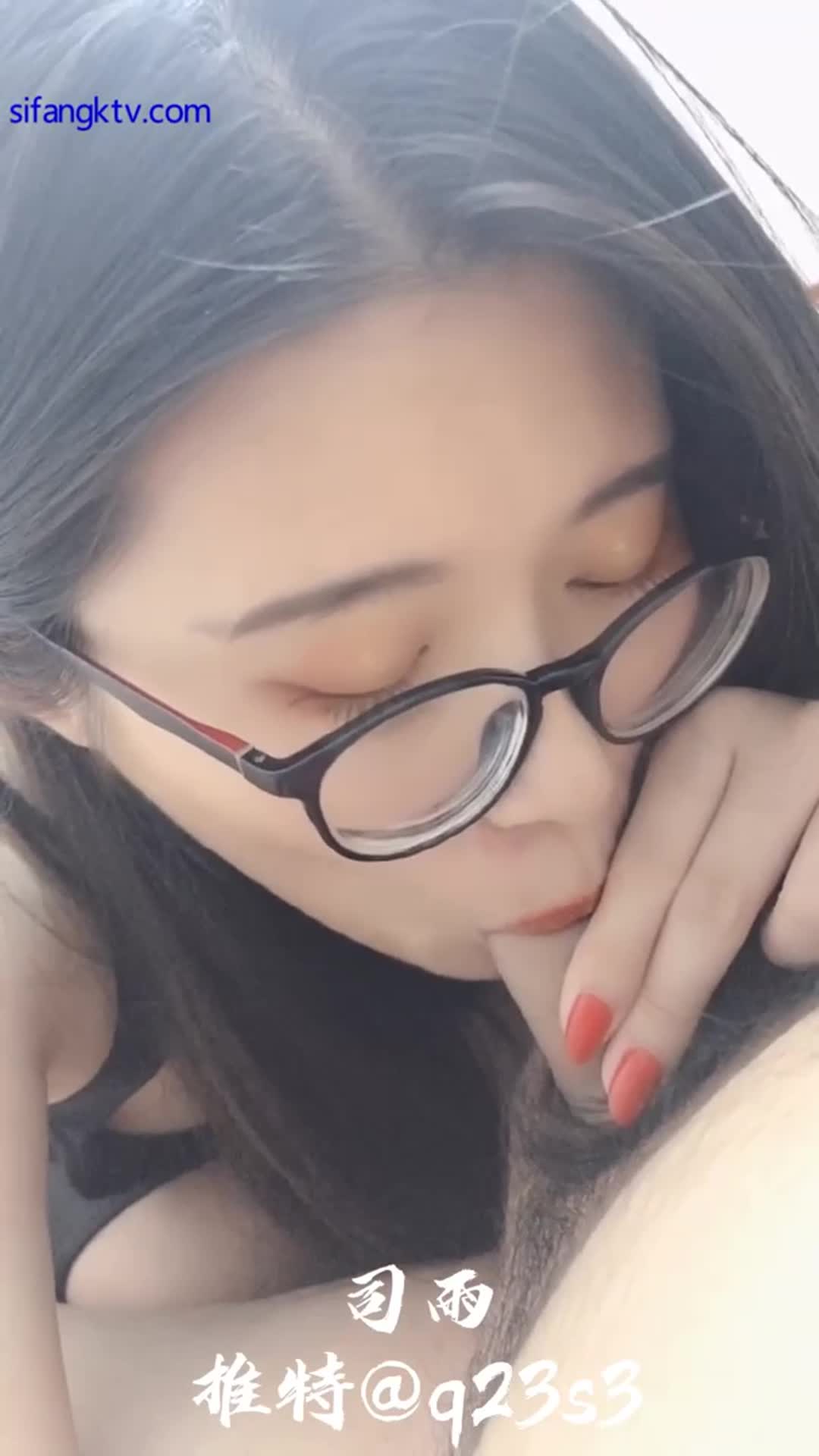 #司雨 #御姐 #反差 好看的御姐来咯！！！！全集视频搞来了都在我的俱乐部里面！欢迎大家加入！想看什么进俱乐部后告诉客服只要有肯定包你满意！！！查看置顶信息进群看全集哦！