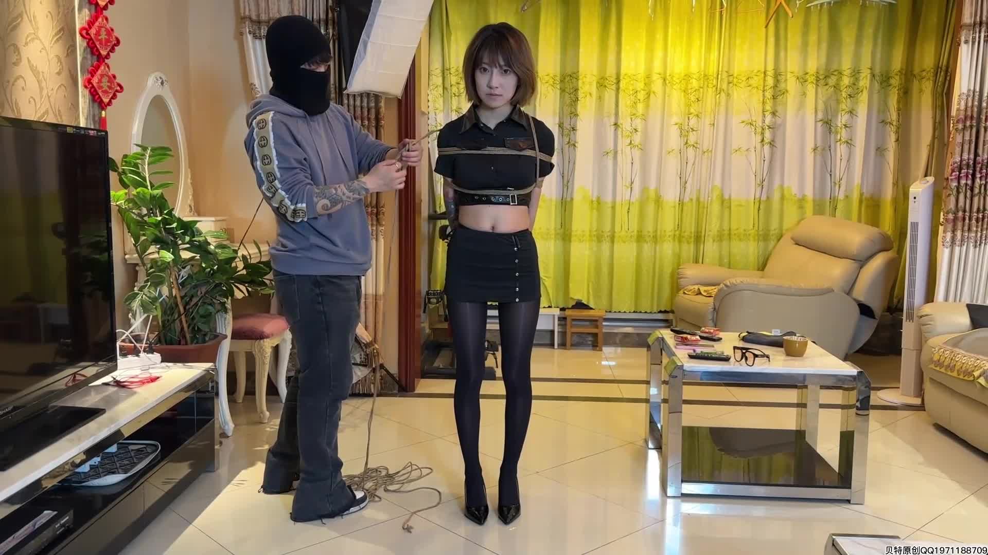 #贝特 #捆绑 #调教 这个大家一定是喜欢的吧！！！全集视频搞来了都在我的俱乐部里面！欢迎大家加入！想看什么进俱乐部后告诉客服只要有肯定包你满意！！！查看置顶信息进群看全集哦！