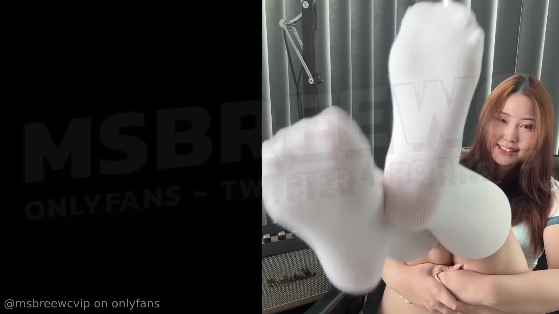 露出裸聊约炮操人妖…搞黄色我是认真的！韩国BBW系巨乳肥臀一线天极品馒头粉鲍「Msbreewc」OF私拍【第十五弹