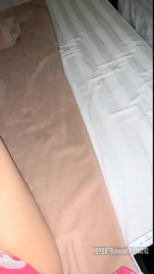 #你好迷人 #精选黄播 群友想看的好久之前就和我要了，以前没有但是现在找到了！！全集视频搞来了都在我的俱乐部里面！欢迎大家加入！想看什么进俱乐部后告诉客服只要有肯定包你满意！！！查看置顶信息进群看全集哦！