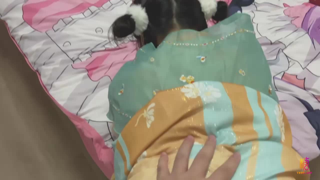 #91喵喵酱 #福利姬 #萝莉 再发点好看的小萝莉！就问你们爱了没有！全集视频搞来了都在我的俱乐部里面！欢迎大家加入！想看什么进俱乐部后告诉客服只要有肯定包你满意！！！查看置顶信息进群看全集哦！