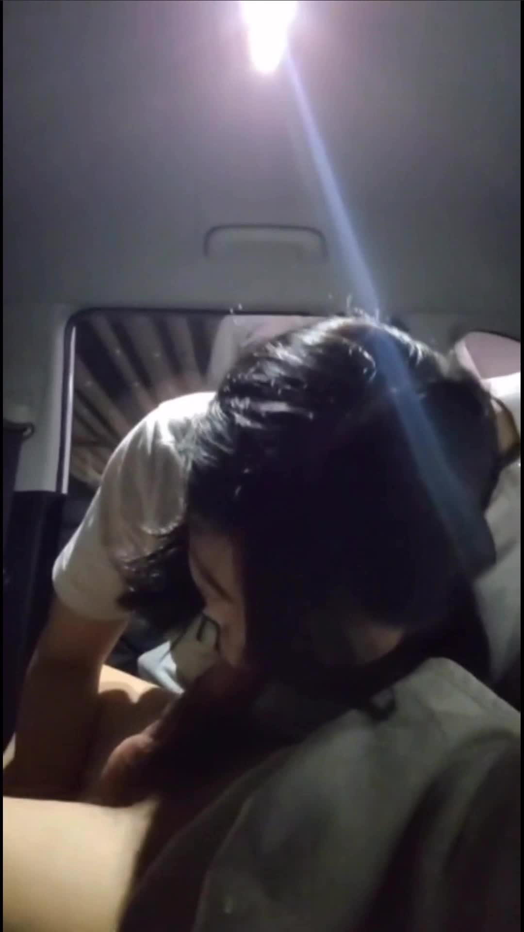 #韩国大叔 #口交 #户外 如果在户外有个妹妹能帮你口你能忍住吗？全集视频搞来了都在我的俱乐部里面！欢迎大家加入！想看什么进俱乐部后告诉客服只要有肯定包你满意！！！查看置顶信息进群看全集哦！