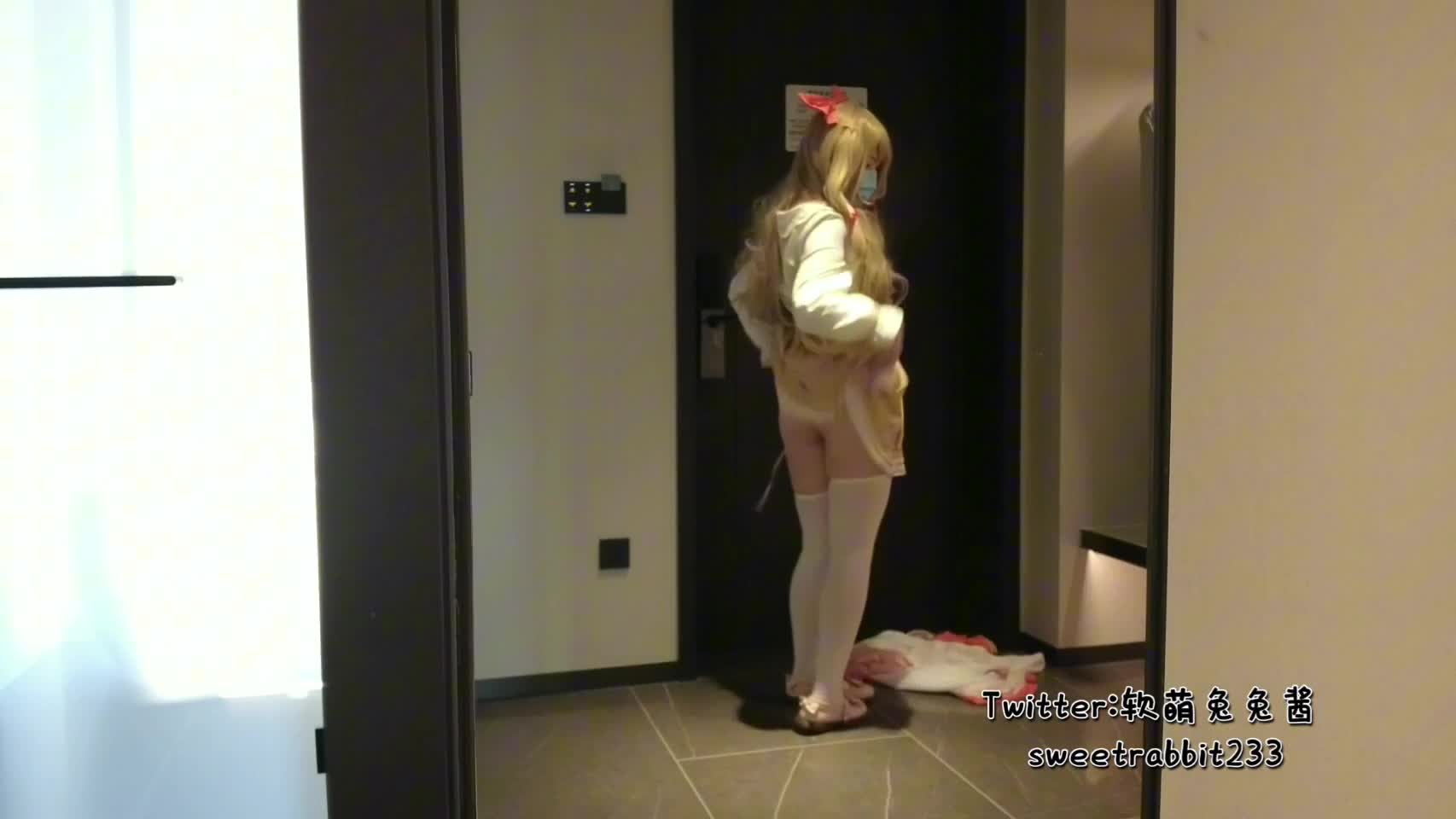 #软萌兔兔酱 #萝莉 这个不用介绍了吧！全集视频搞来了都在我的俱乐部里面！欢迎大家加入！想看什么进俱乐部后告诉客服只要有肯定包你满意！！！查看置顶信息进群看全集哦！