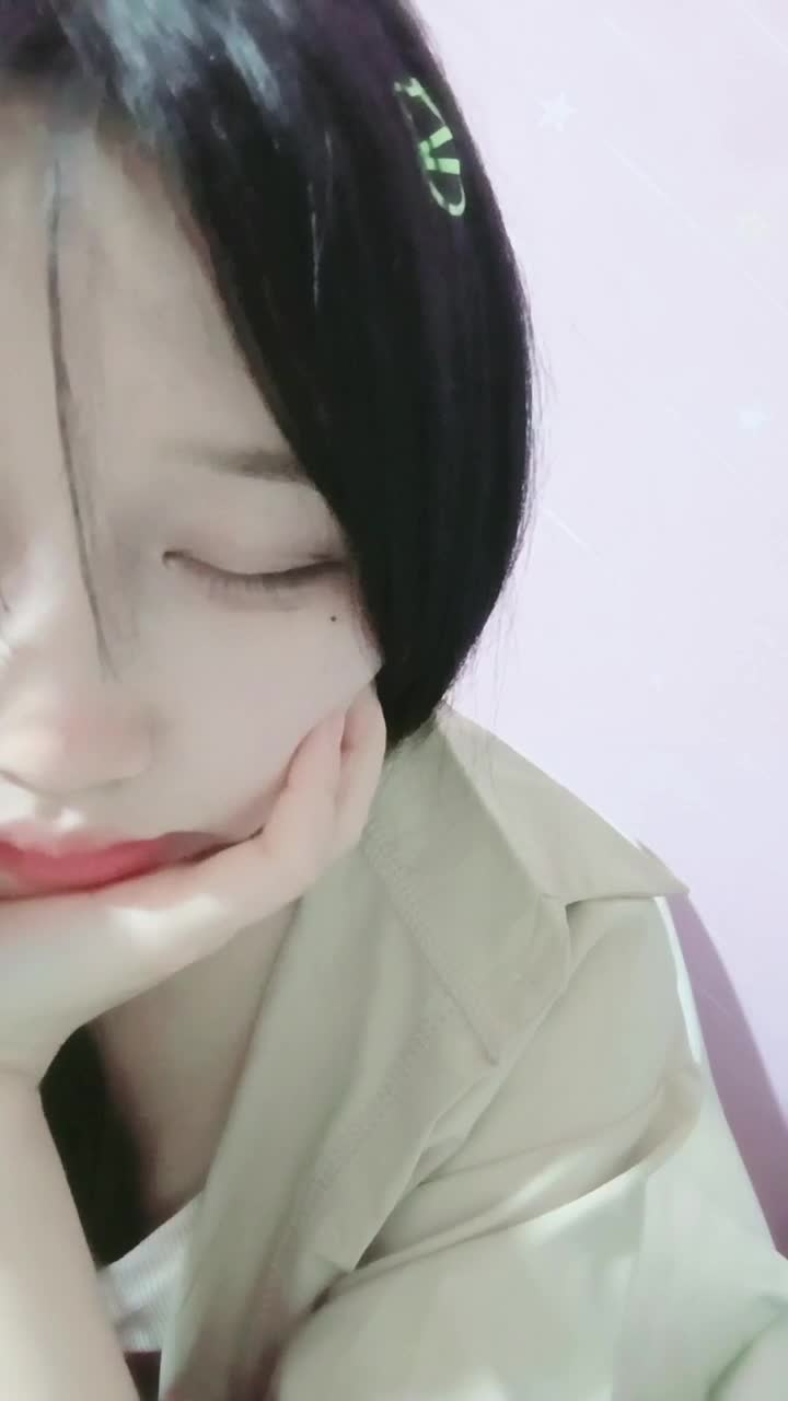 #胡貂妹妹 #清纯 #精选黄播 纯纯的小骚货真的好看！全集视频搞来了都在我的俱乐部里面！欢迎大家加入！想看什么进俱乐部后告诉客服只要有肯定包你满意！！！查看置顶信息进群看全集哦！