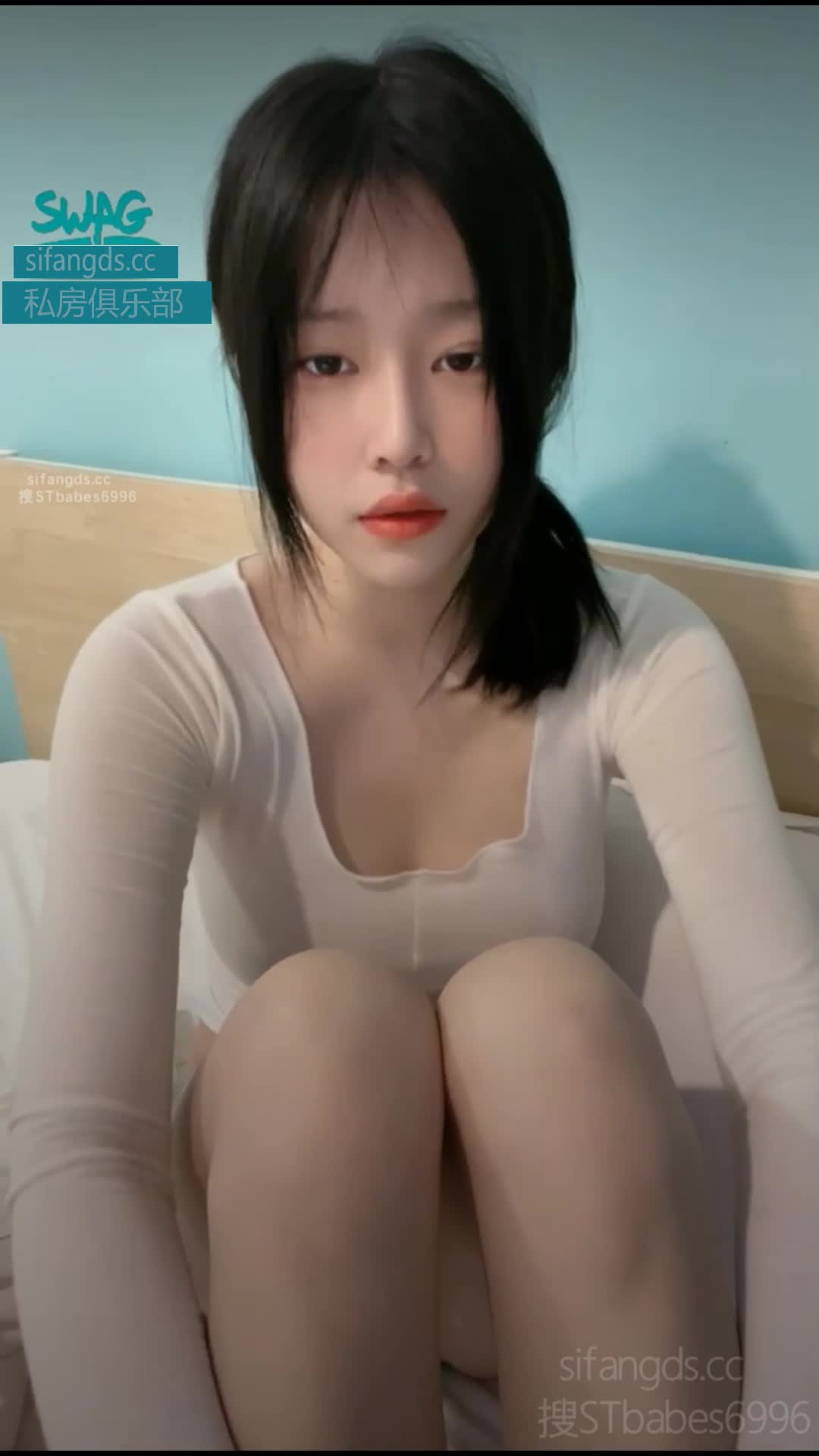 #Chengzi #萝莉 #精选黄播 好看的小萝莉来了！全集视频搞来了都在我的俱乐部里面！欢迎大家加入！想看什么进俱乐部后告诉客服只要有肯定包你满意！！！查看置顶信息进群看全集哦！