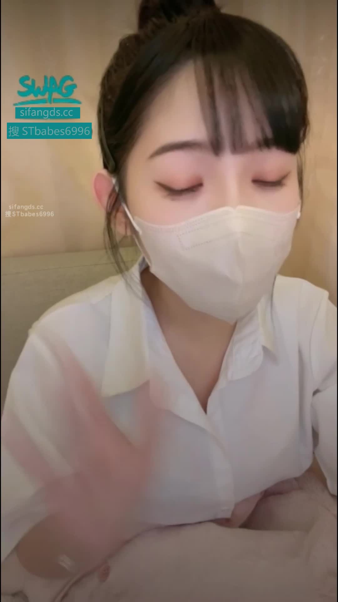 #hanna #台湾 #萝莉 #精选黄播 嘿嘿这个小萝莉也好看！尤其是夹子音！！全集视频搞来了都在我的俱乐部里面！欢迎大家加入！想看什么进俱乐部后告诉客服只要有肯定包你满意！！！查看置顶信息进群看全集哦！