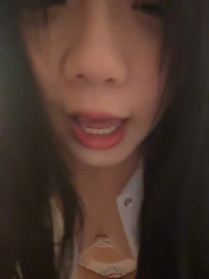 #Olivia #抖m #韩国 #微胖 #可爱 这么可爱的小M实在忍不住了！查看置顶信息进群看全集哦！