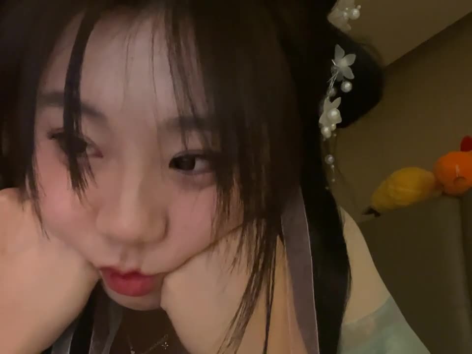 #Olivia #抖m #韩国 #微胖 #可爱 这么可爱的小M实在忍不住了！查看置顶信息进群看全集哦！