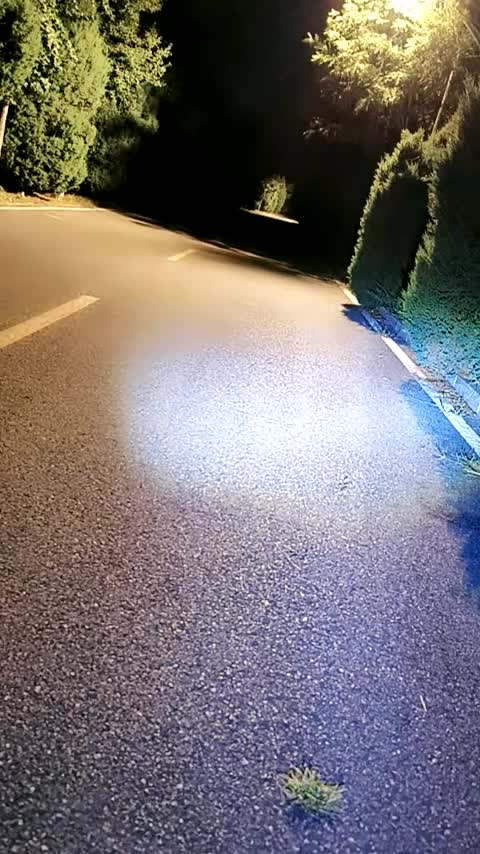 #今天播户外 #户外 #露出 #精选黄播 来个好看一点的黄播给大家！查看置顶信息进群看全集哦！