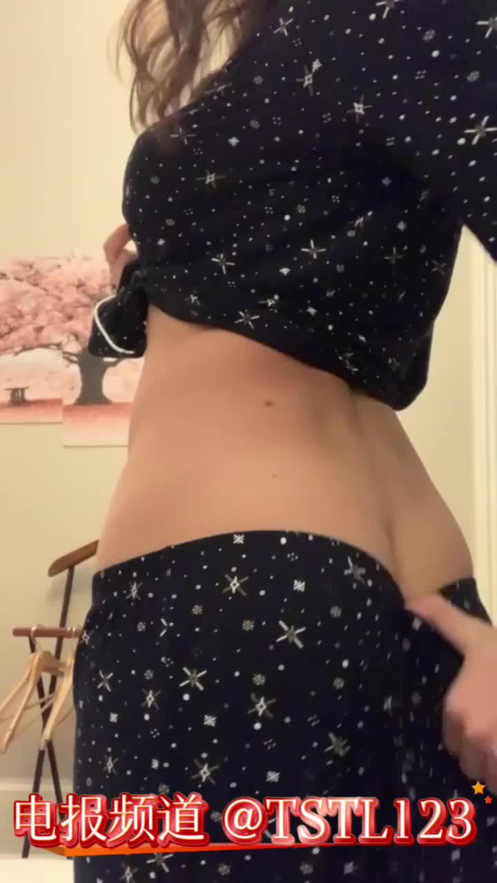 #ts #人妖 #伪娘 #自慰欧美极品人妖模特自慰发骚喷射大量精液会员群资源数量以及类型我要加入会员群