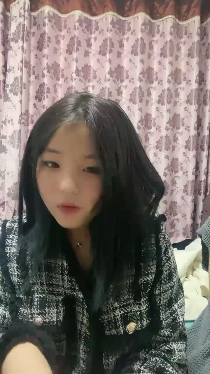 #美少女战士 #多人 #精神小妹 #少女 #可爱 两个小美女谁不喜欢！一共8个视频！剩余已发大神群！查看置顶信息进群看全集哦！