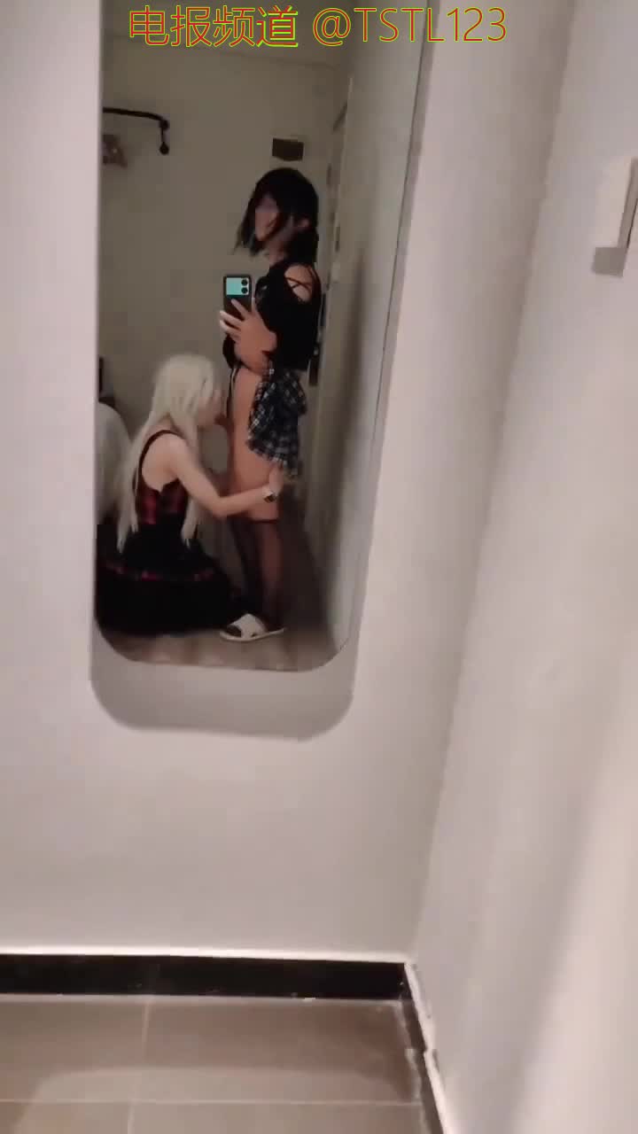 很舒服乖_好吃吗_可爱小萝莉男娘跪着口交看来很喜欢主人的鸡巴呢_被捆绑起来无法反抗 (1)会员群资源数量以及类型我要加入会员群