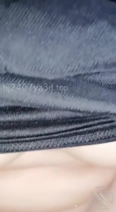 表姑奶子下垂一线天，插逼爽到几分钟射，馒头穴太顶！ #熟女乱伦