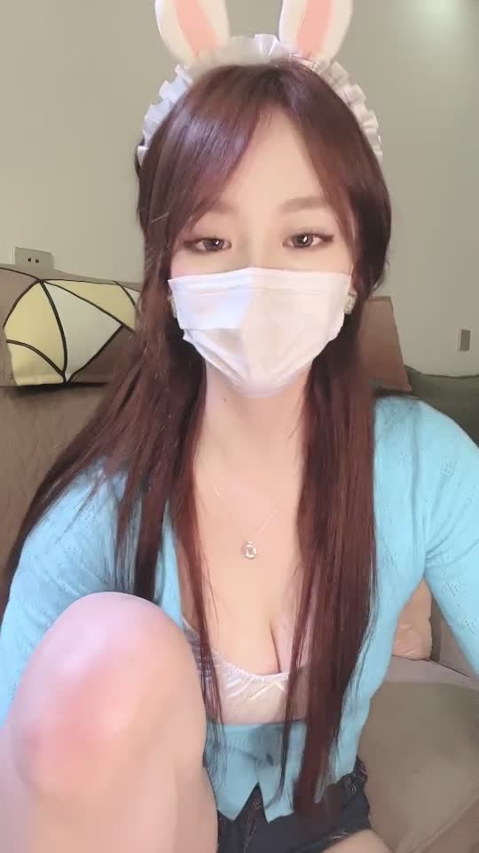 #兔菲小妤 #少女 #精选黄播 就说是不是好看的颜值就行了一共10个视频！剩余已发大神群！查看置顶信息进群看全集哦！