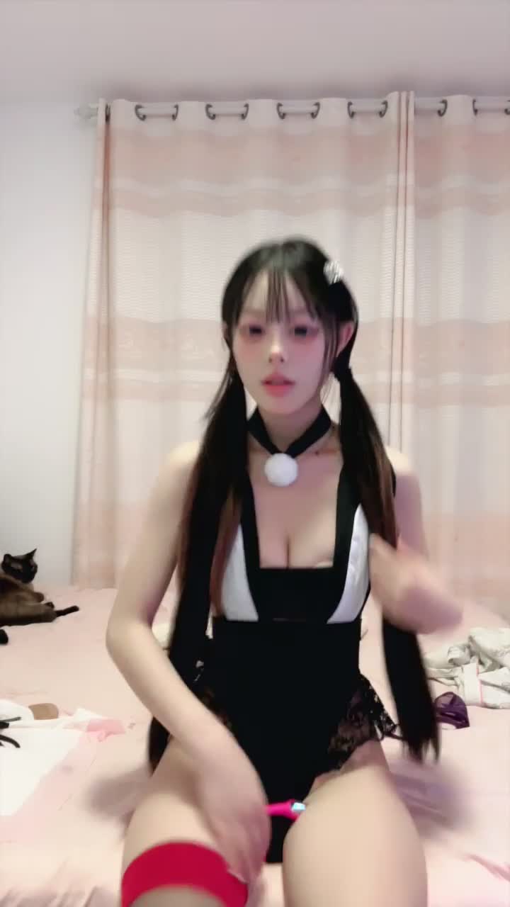 #07年女大 #可爱 #精选黄播 可惜可惜只有3个就发这里吧！查看置顶信息进群看全集哦！