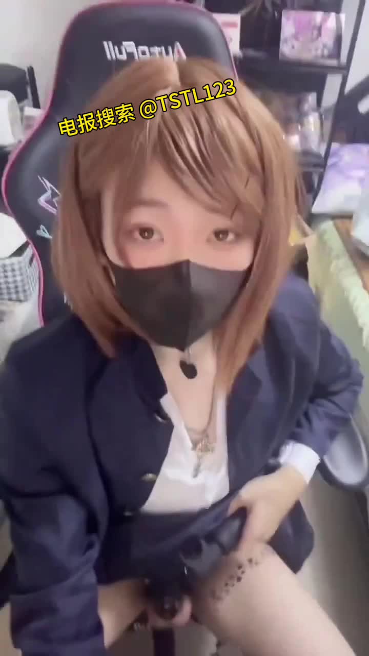 国产网红雌堕伪娘婊子_性感职业秘书套装灰丝高跟_仙女棒被锁住_只能用按摩棒不断刺激骚阴蒂_前列腺液从锁缝里流出_露脸撸管_炮机肛交爆菊_废物鸡把还用最新款的电击夹子刺激_下贱的人妖母狗会员群资源数量以及类型我要加入会员群