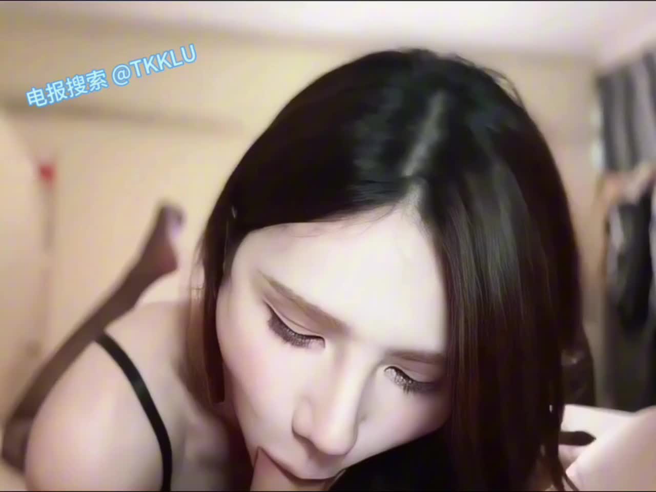 #人妖 #伪娘 #TS高颜值TS人妖口交特写高清-给金主吧毒龙口爆，爸爸不要玩人家的小阴蒂了，都害羞了！比女人还美的人妖ts个人合集9V已经上传私密群会员群资源数量以及类型我要加入会员群