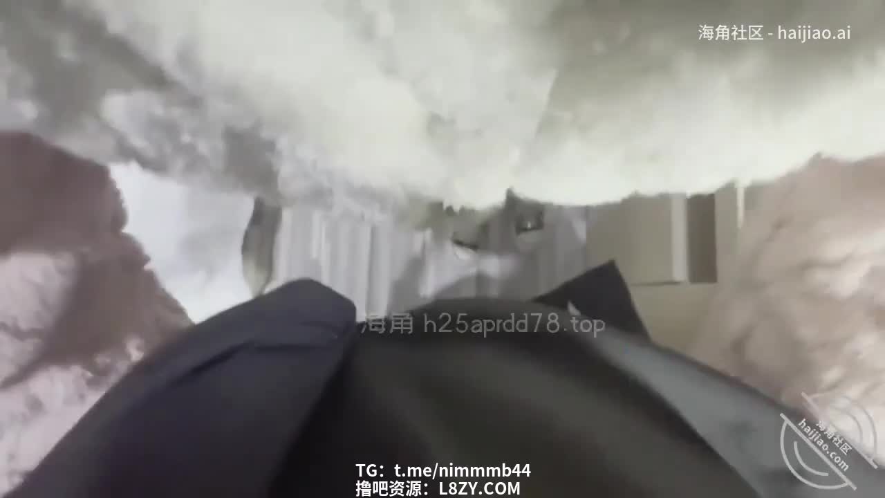 姐姐腿软跪地口交，肉棒被吸到极致，操穴直达宫颈爽到空白 口交 宫颈 #熟女乱伦点击观看内部稀有视频