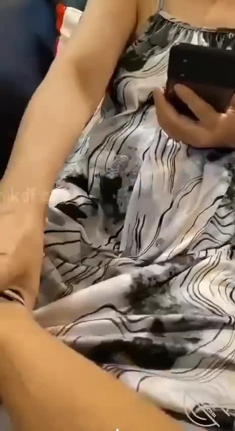 海角披风少年操妈妈，无套爆干高潮三次，妈妈腿麻精液挤出 #熟女乱伦点击观看内部稀有视频